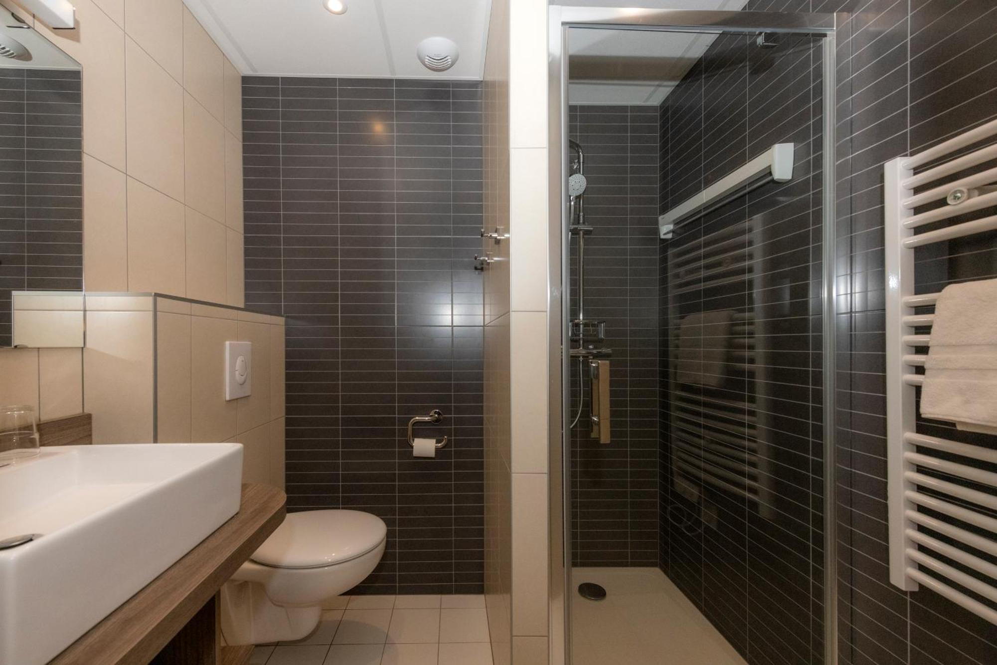 Vtf L'Hotel Des Bains Saint-Cast-le-Guildo Exteriér fotografie